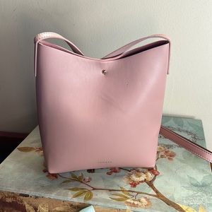 Samara Bag. Pale pink.